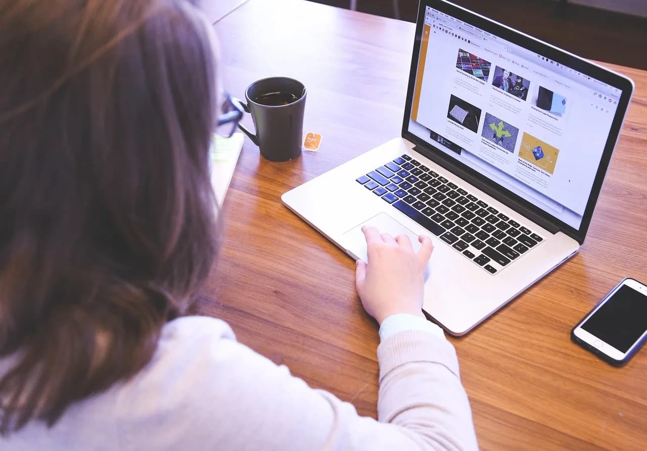Sviluppo sito web professionale 2026 | Costi e tempi reali