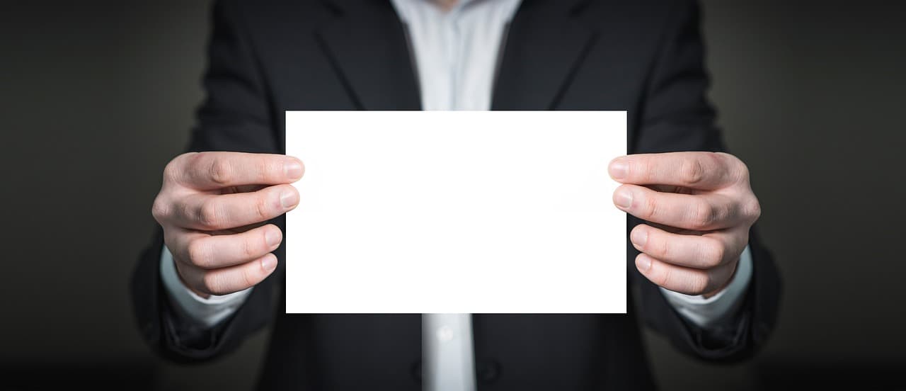 Vantaggi sito web freelance rispetto agenzia (2026)