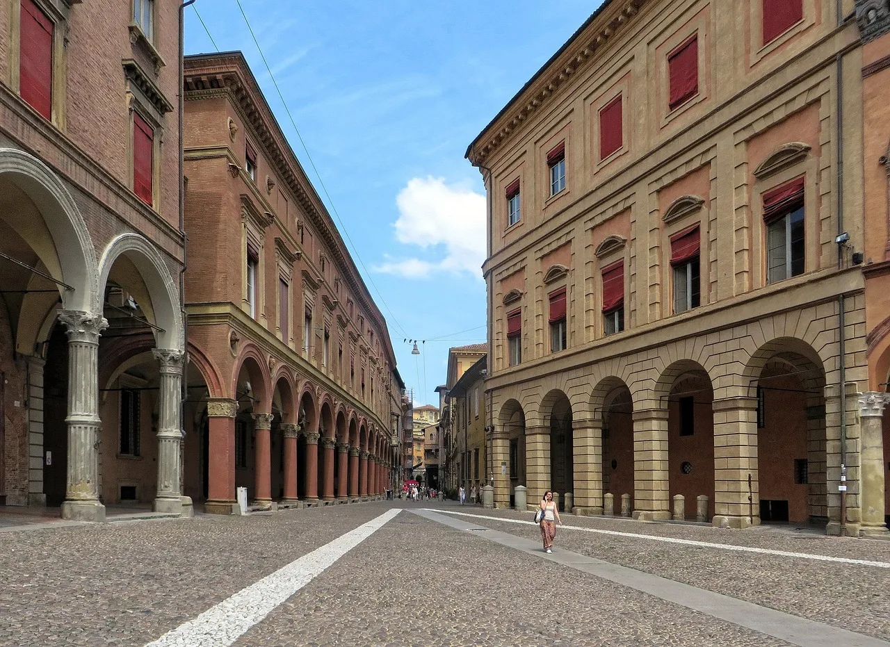 Sviluppo siti web Bologna 2026 | Prezzi e tempi reali